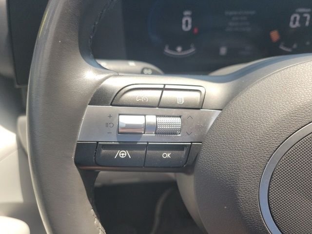 Used 2025 Yellow Hyundai SEL image 14