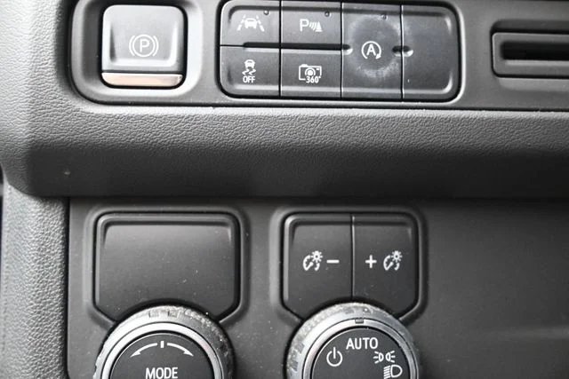 Used 2023 Black Chevrolet LT image 18