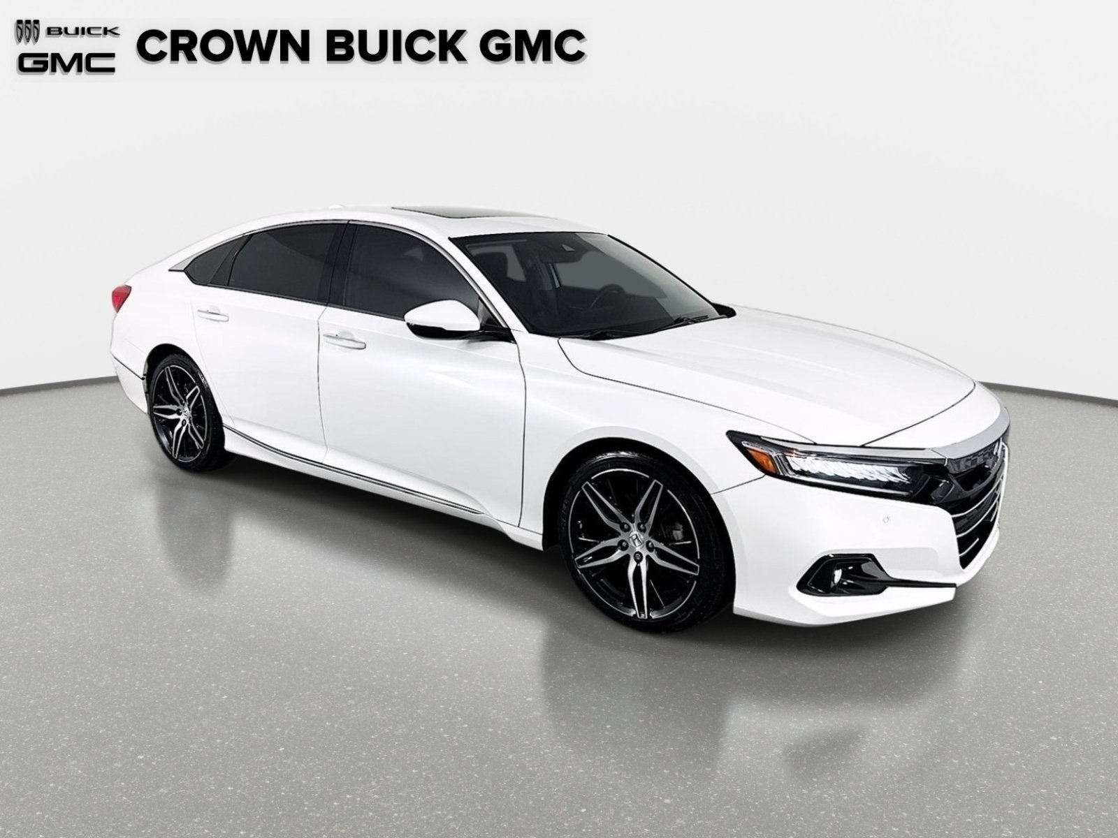 Used 2022 Platinum White Pearl Honda Touring 2.0T image 3