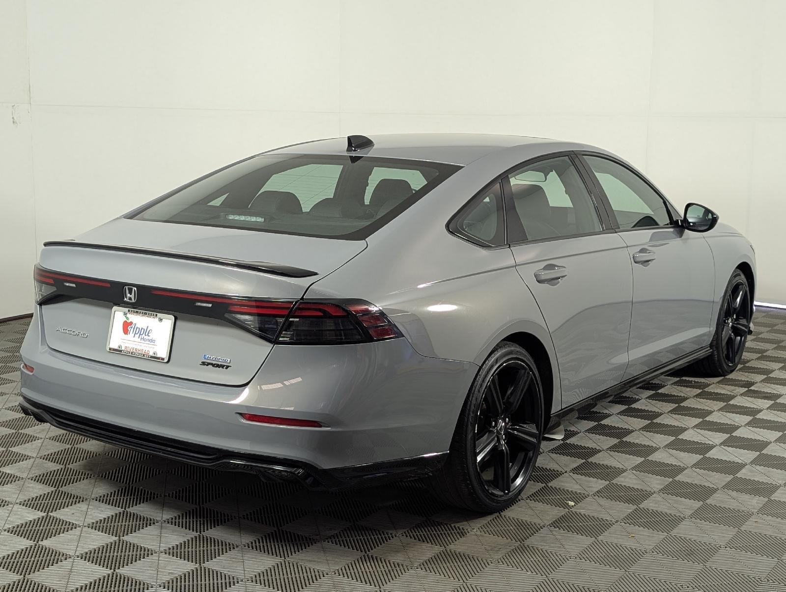 Certified Used 2024 Urban Gray Pearl Honda Sport-L image 6