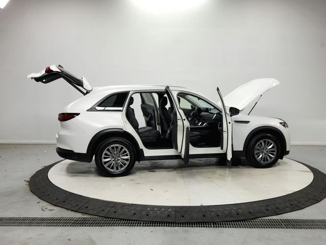 Used 2026 White Mazda 3.3 Turbo Select image 17