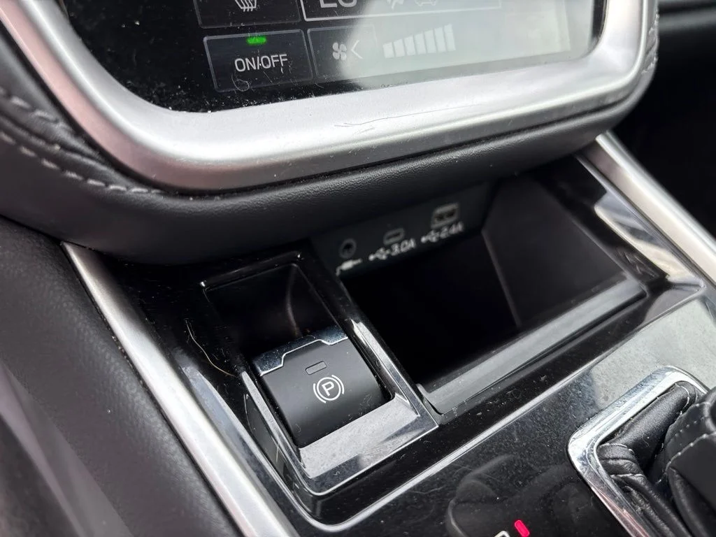 Used 2023 Magnetite Gray Metallic Subaru Limited image 19