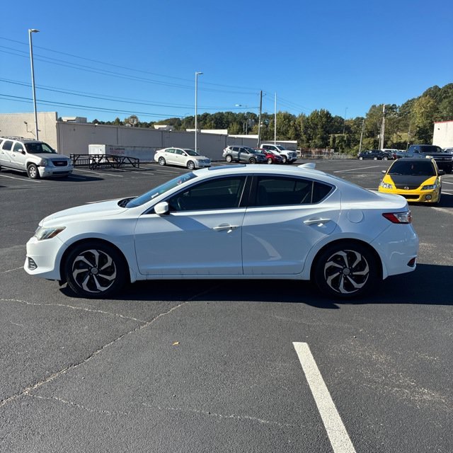 Used 2017 White Acura Premium Package image 1