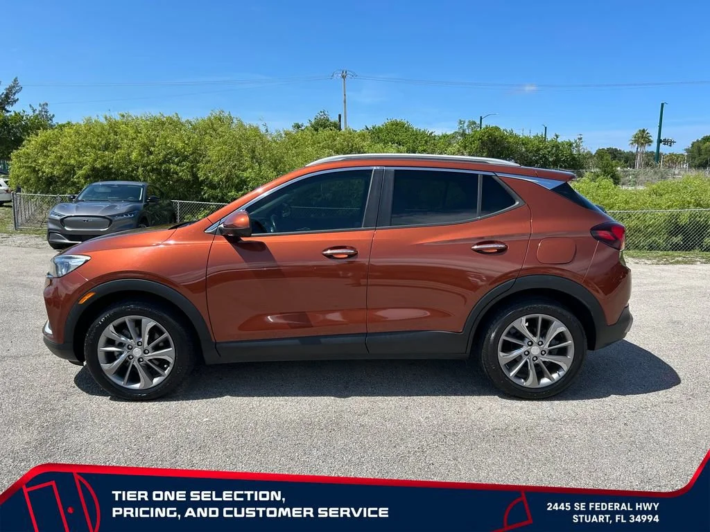 Used 2020 BURNISHED BRONZE METALLIC Buick Select image 8
