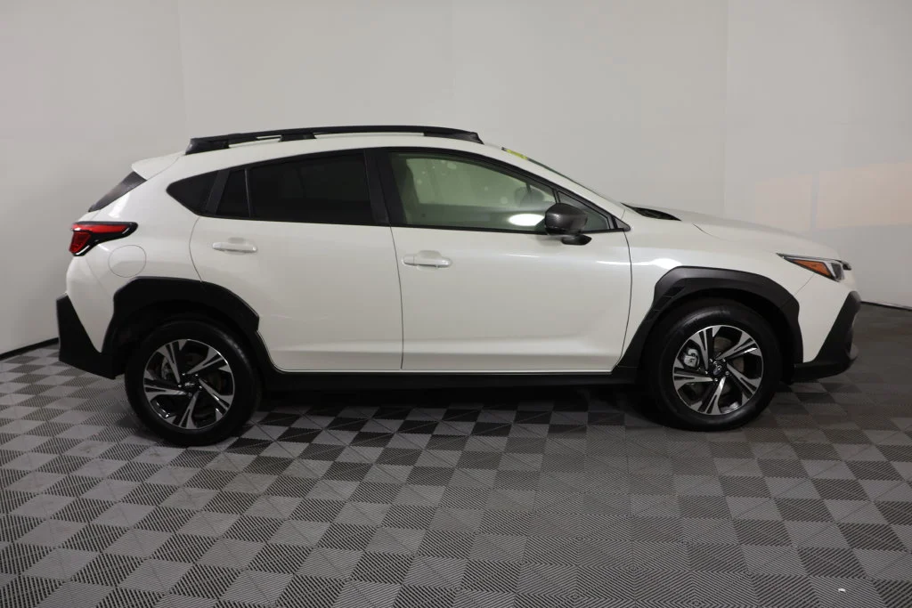Used 2024 Crystal White Pearl Subaru Premium image 9