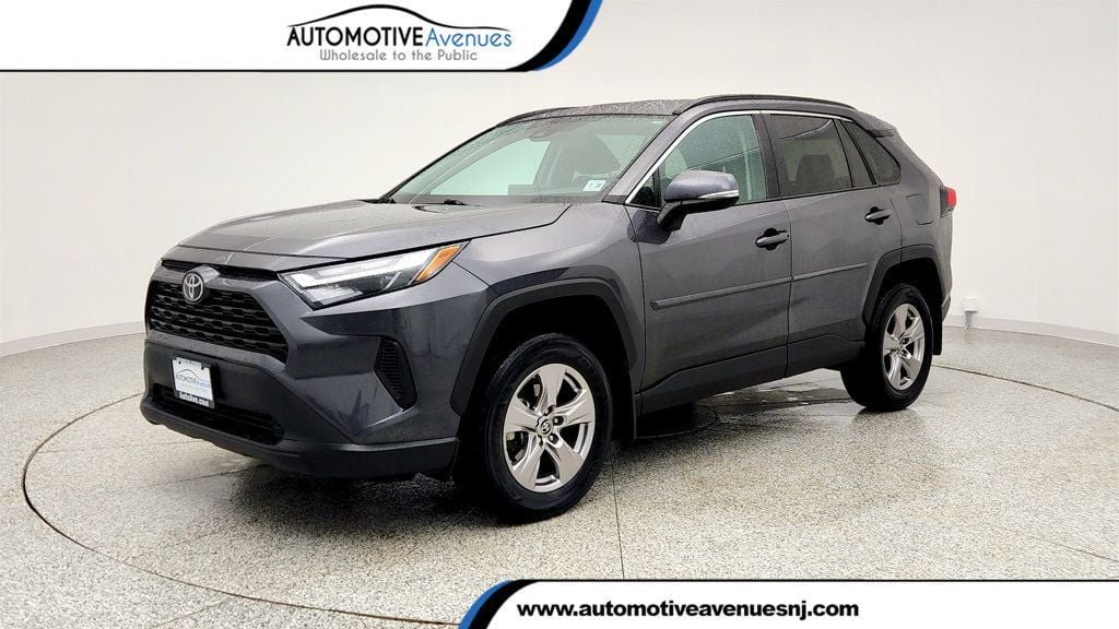 2023 Toyota RAV4 XLE