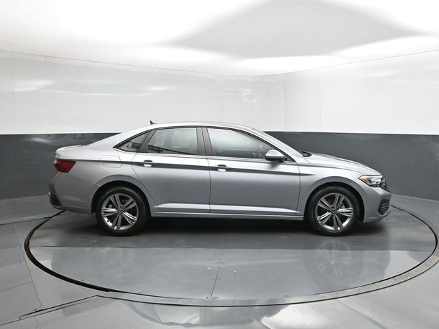 Used 2024 Gray Volkswagen 1.5T SE image 26