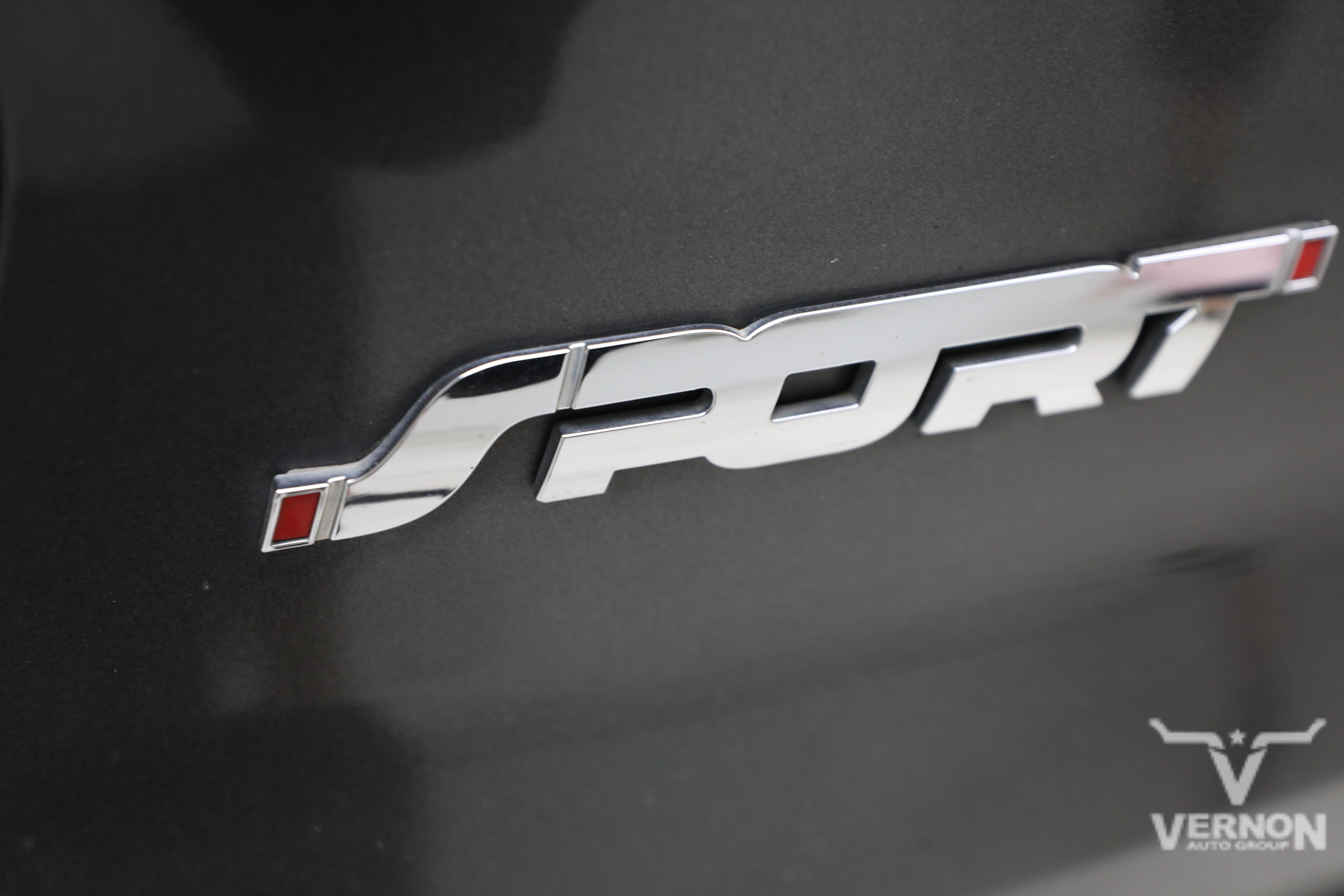 Used 2017 Gray Ford Y image 11