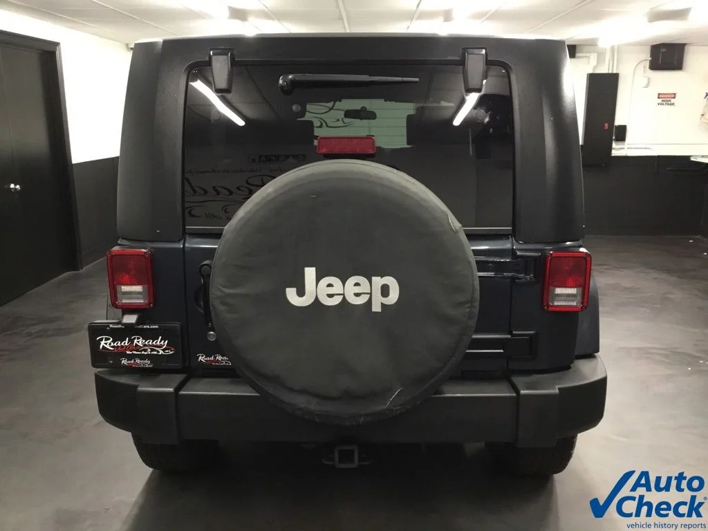 Used 2007 Blue Jeep Unlimited Sahara image 9