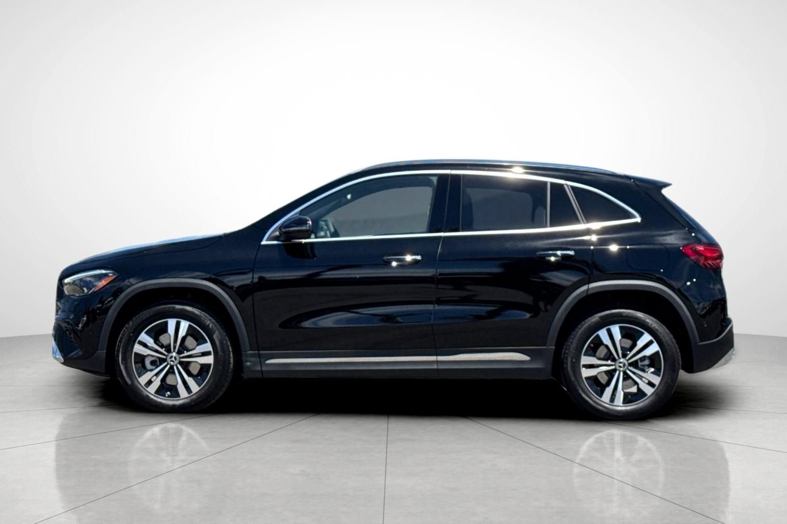 New 2026 Night Black Mercedes-Benz GLA 250 image 30
