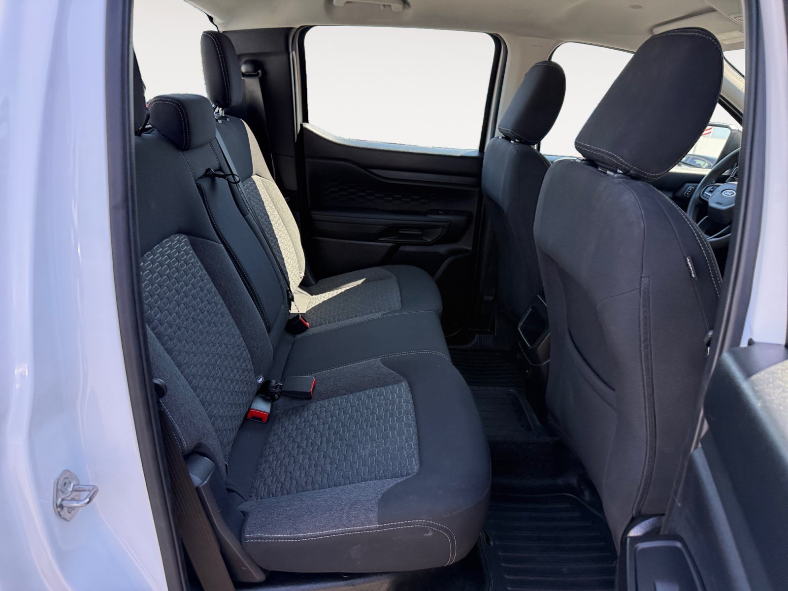 Used 2024 Oxford White Ford XL image 18