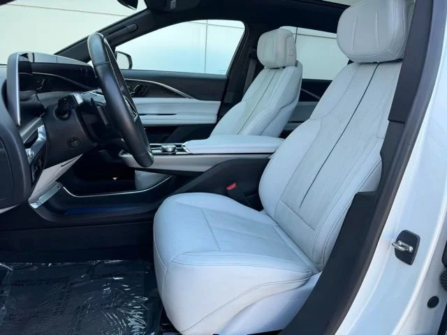 2024 Cadillac LYRIQ Luxury 1 - Photo 10