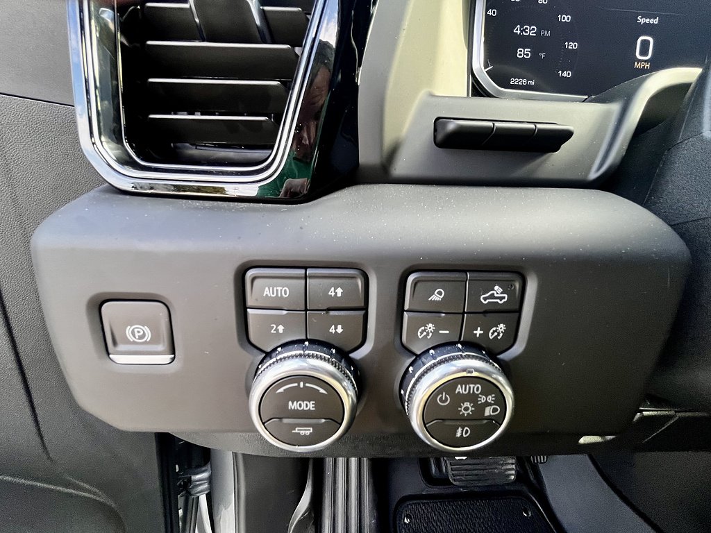 Used 2026 Sterling Metallic GMC AT4 image 20