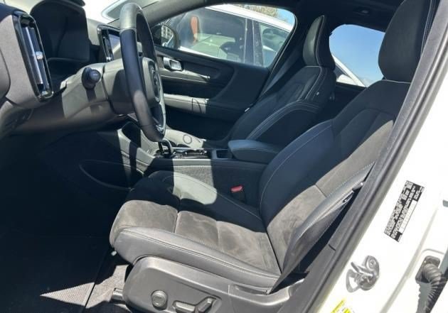 Used 2023 Crystal White Volvo Ultimate image 2