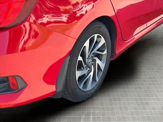 Used 2018 Red Honda EX image 17