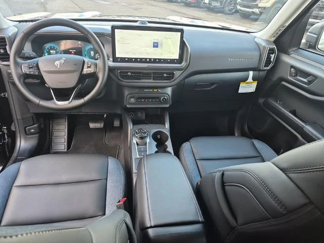 New 2025 Shadow Black Ford Outer Banks® image 22
