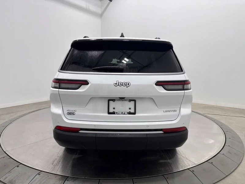 New 2027 Bright White Clear-Coat Paint Jeep Limited image 6
