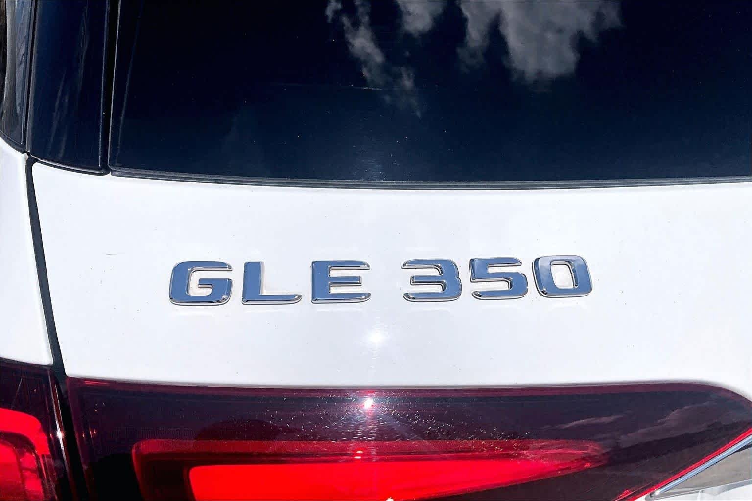 Used 2024 Polar White Mercedes-Benz GLE 350 image 10