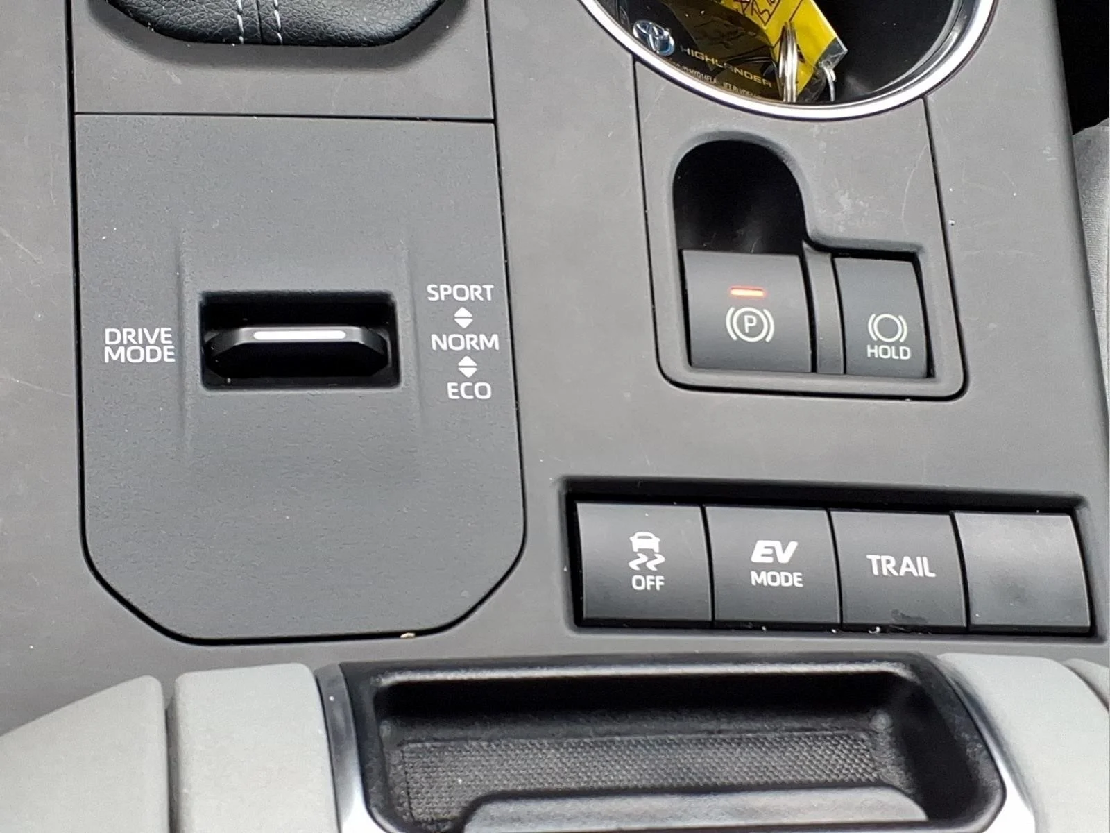Used 2022 Black Toyota XLE image 17