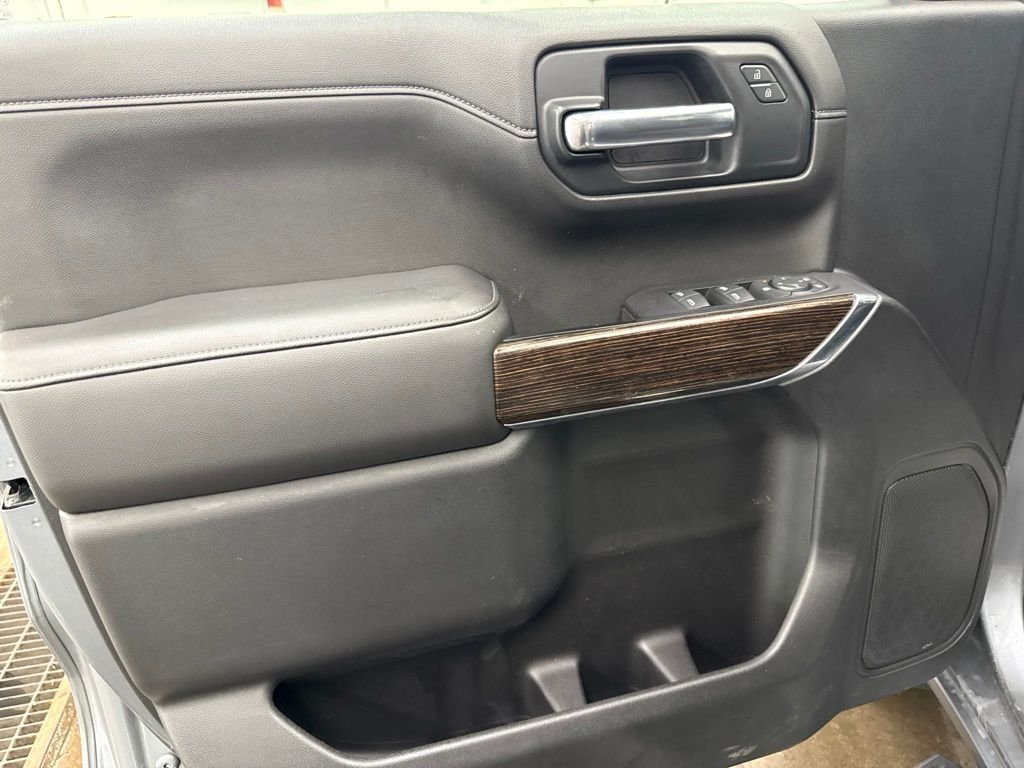 Used 2019 Gray GMC SLE image 19