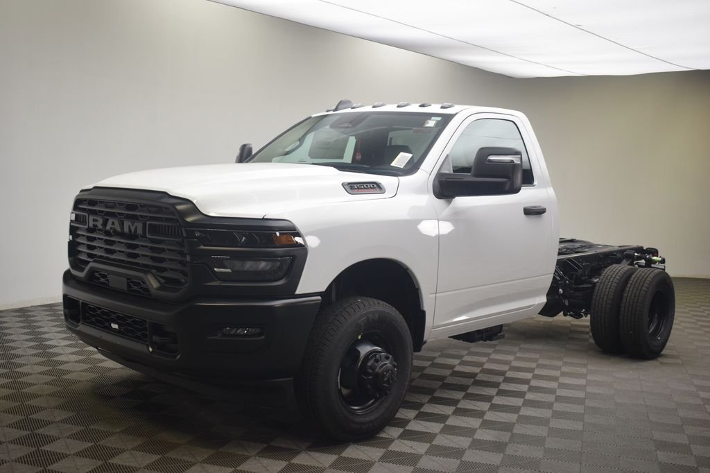New 2026 Bright White Clear-Coat Exterior Paint RAM Tradesman image 15