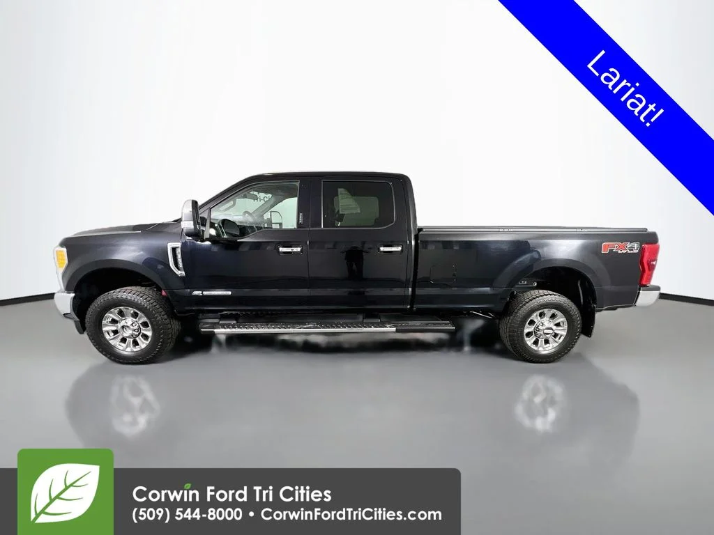 Used 2017 Shadow Black Ford Lariat image 6