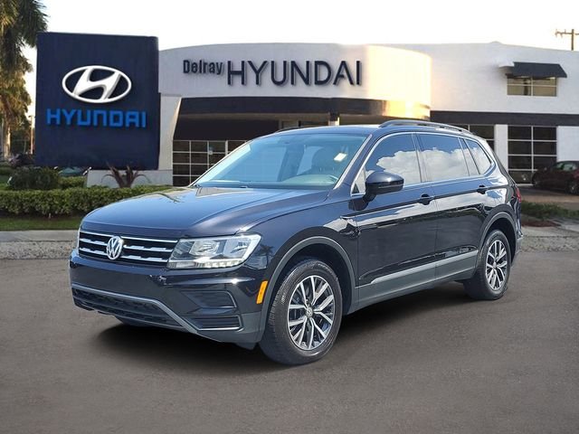 Used 2020 Black Volkswagen 2.0T SE image 3