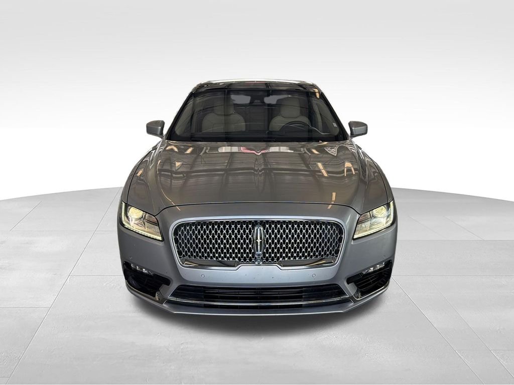 Used 2019 Silver Lincoln Reserve image 8