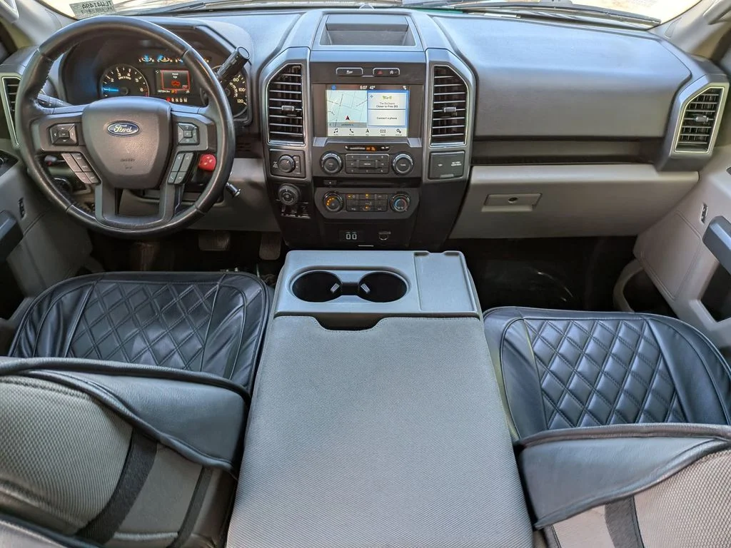 Used 2018 Gray Ford XLT image 22