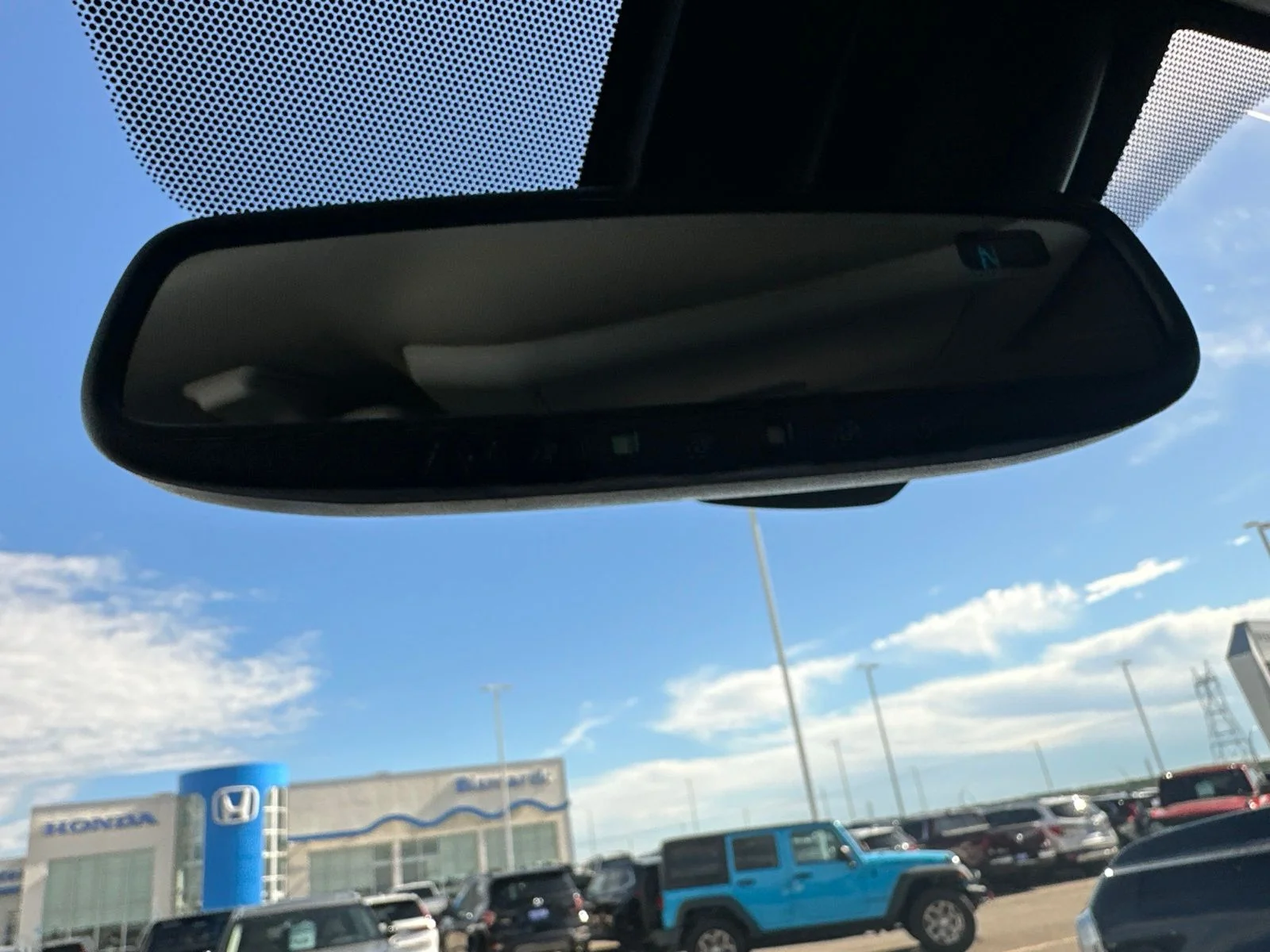 Used 2020 White Toyota SR5 image 70