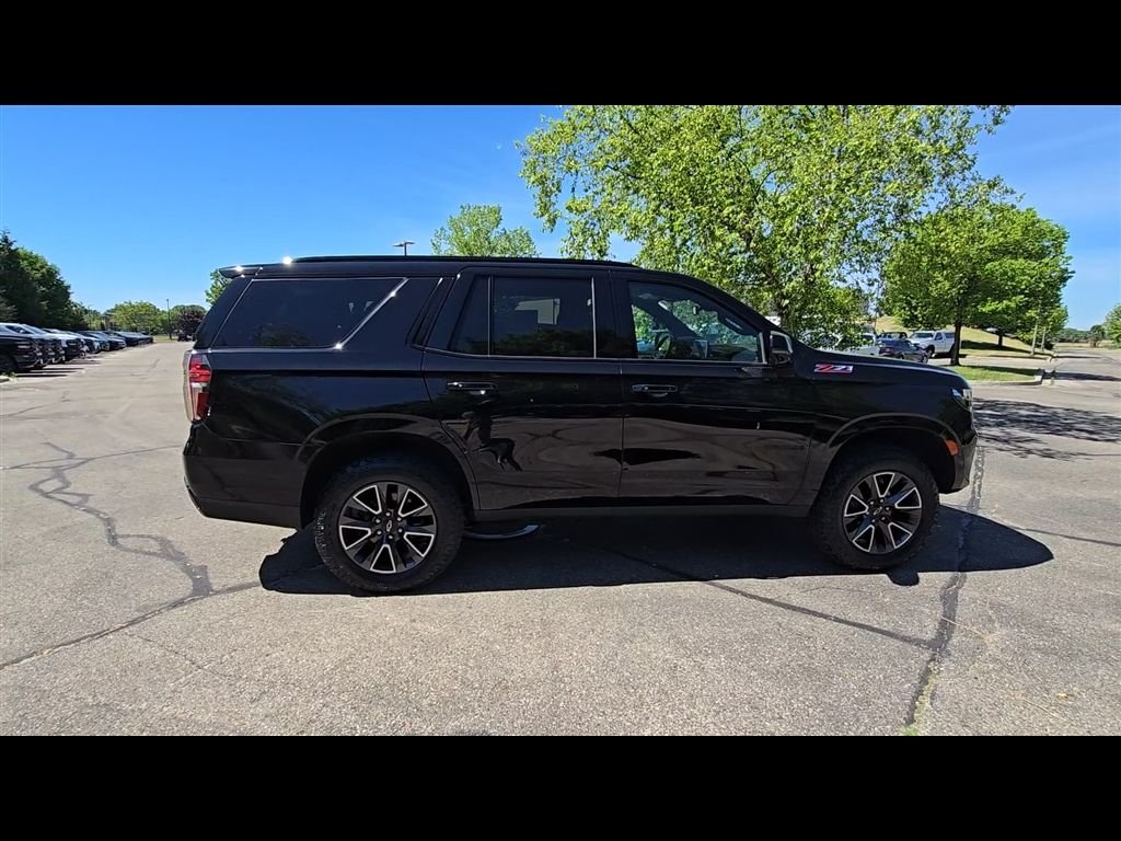 Used 2021 Black Chevrolet Z71 image 8