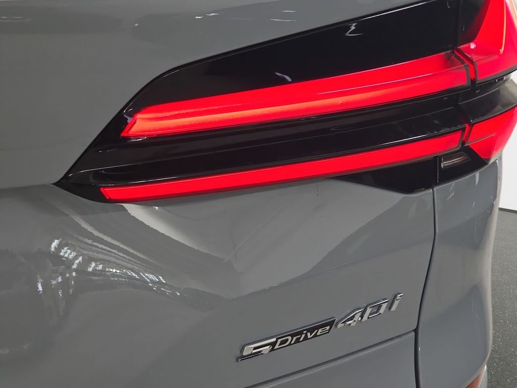 New 2026 Brooklyn Grey Metallic BMW sDrive40i image 20