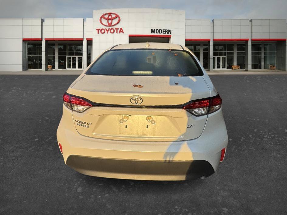 Used 2026 Pearl Toyota LE image 9