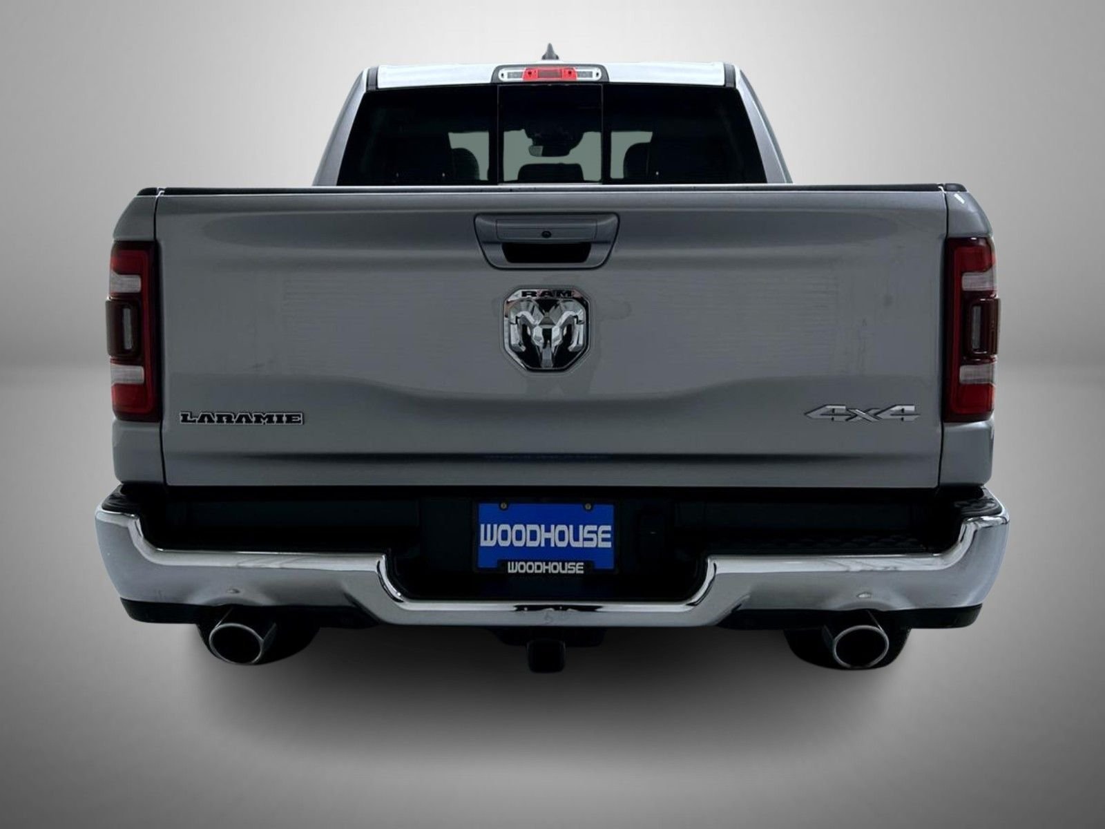 Used 2023 Silver Ram Laramie image 6