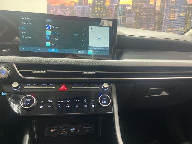 2025 Hyundai Sonata Hybrid Limited - Photo 17