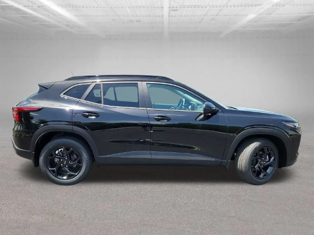New 2026 Mosaic Black Metallic Chevrolet LT image 8