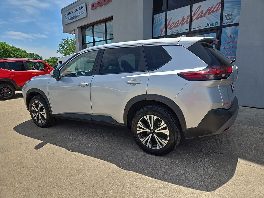 Used 2023 Silver Nissan SV image 7