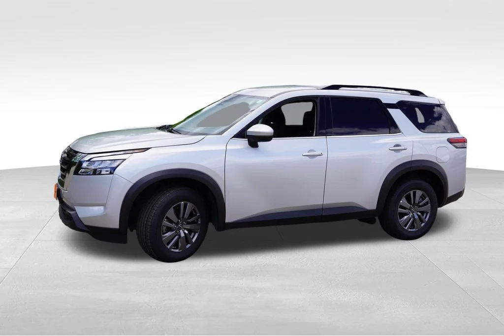 Used 2025 Brilliant Silver Metallic Nissan SV image 10
