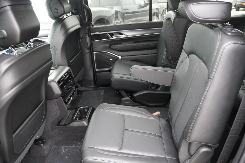 New 2026 Steel Blue Jeep Limited Altitude image 14