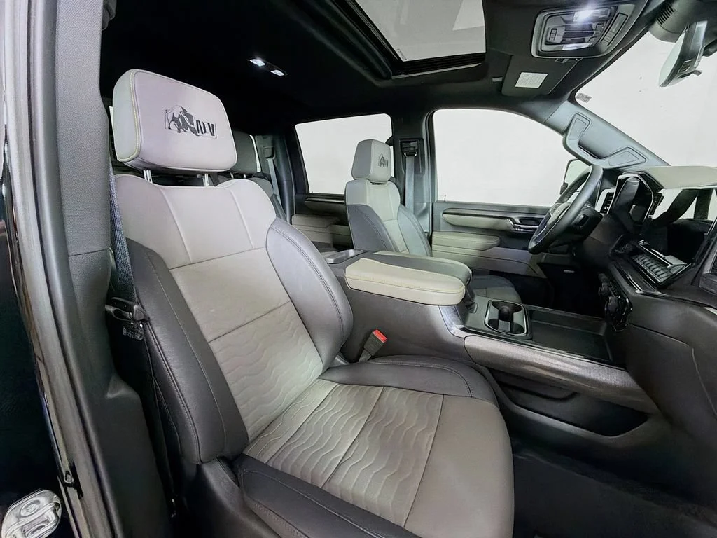 Used 2025 Black Chevrolet ZR2 image 26