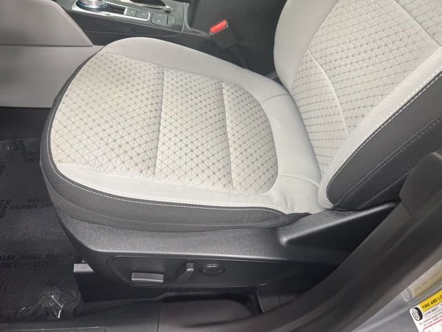 Used 2023 Silver Metallic Ford Active image 14