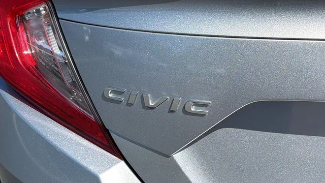 Used 2016 Silver Honda LX image 11