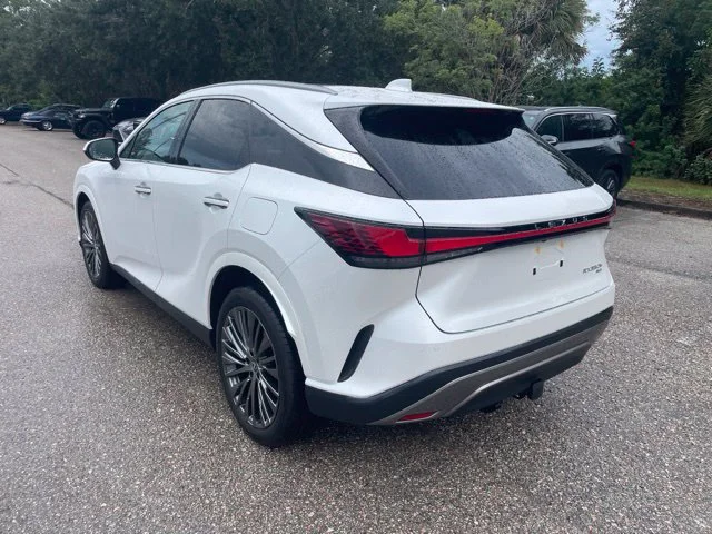 Used 2024 White Pearl Lexus RX 350h Luxury image 4