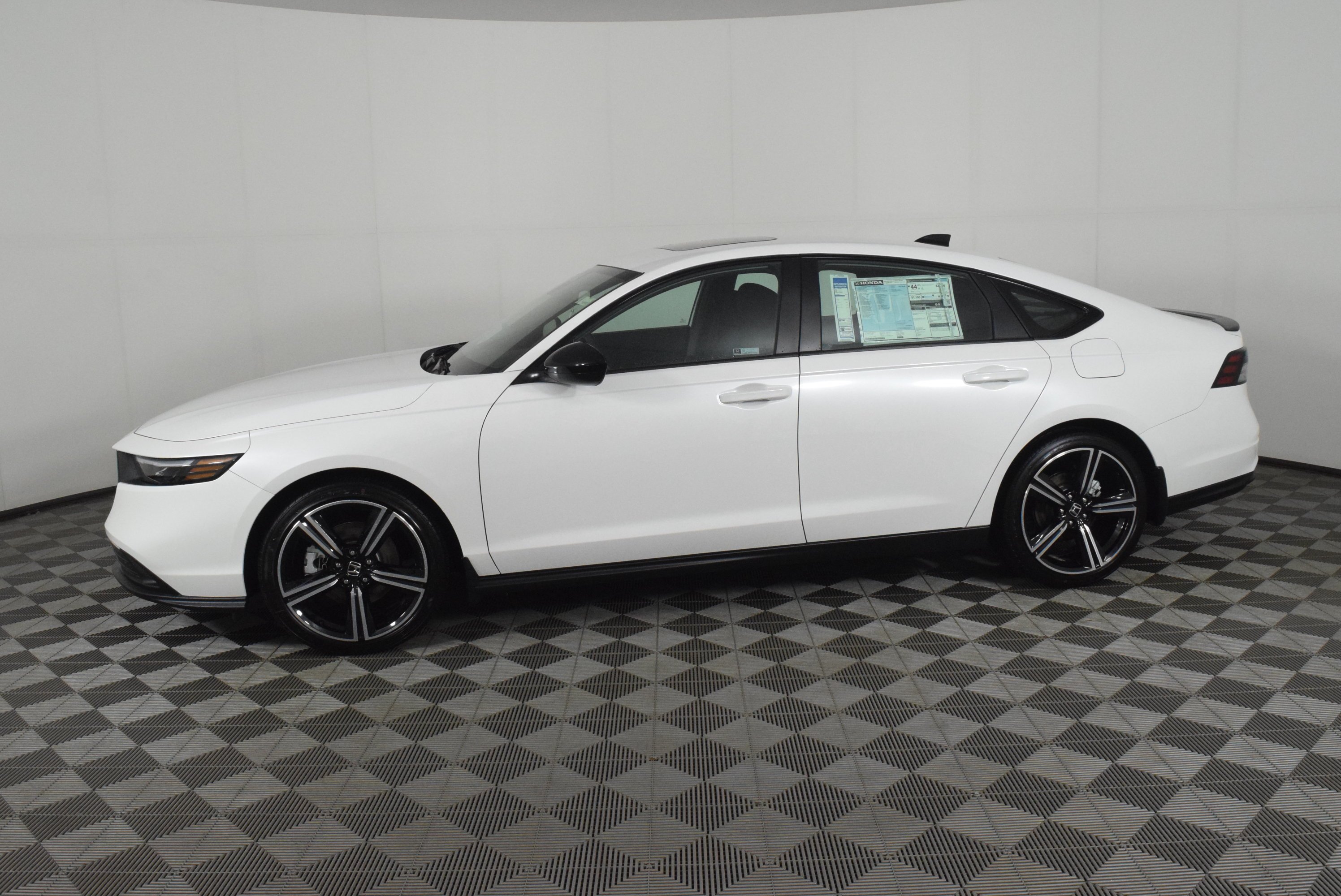 2026 Honda Accord Hybrid Sport - Photo 9