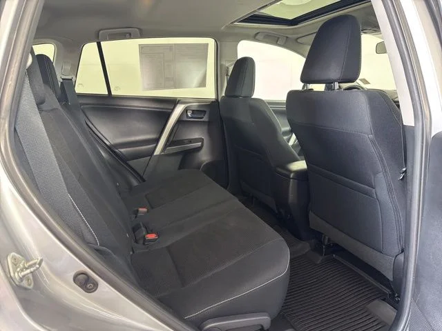 Used 2017 Silver Sky Metallic Toyota XLE image 5