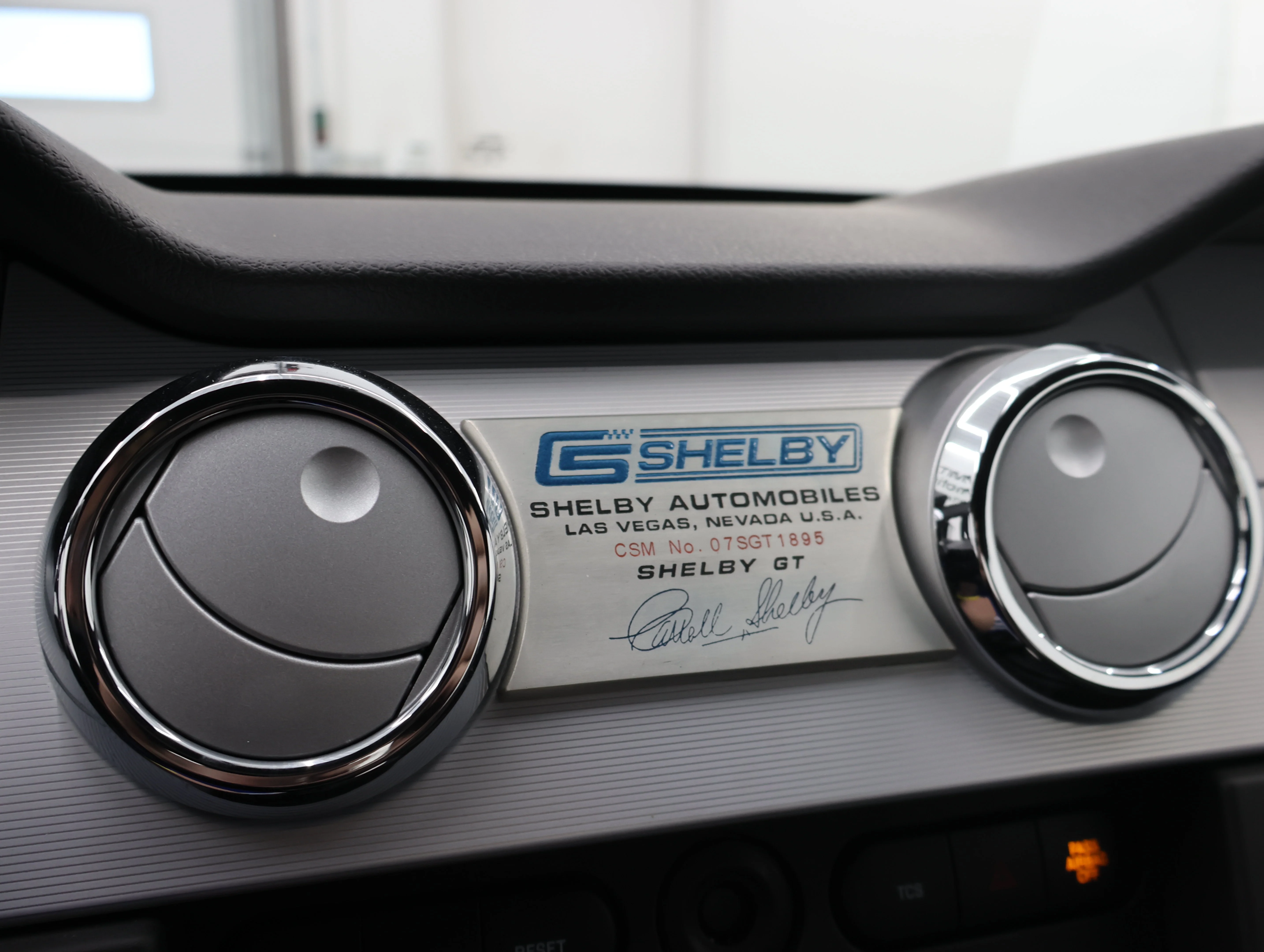 Used 2007 Performance White Ford GT Premium image 42
