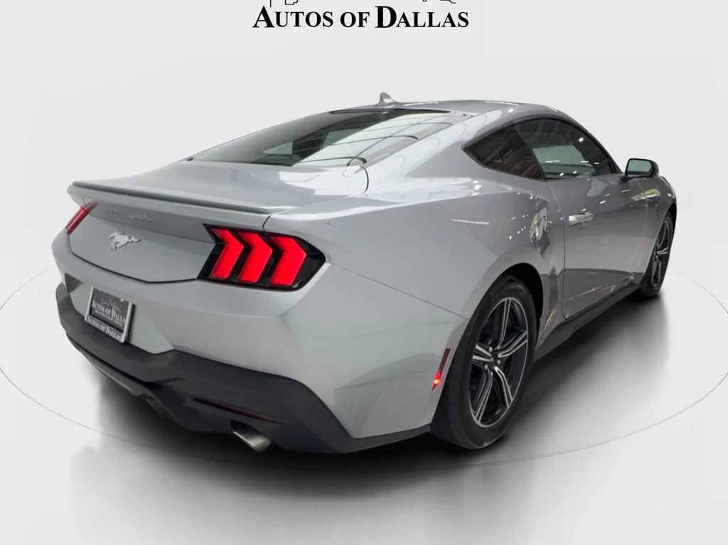 Used 2025 Silver Ford EcoBoost Premium image 9