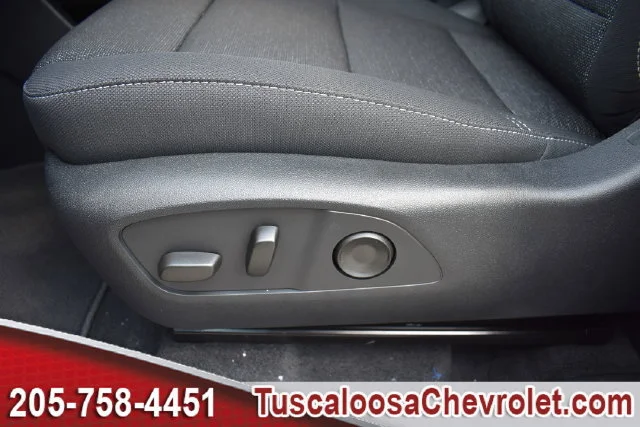 New 2027 Mosaic Black Metallic Chevrolet LT image 17