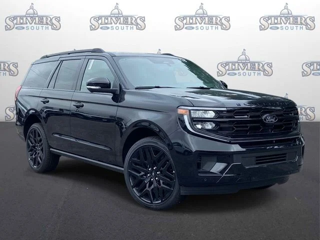 New 2026 Black Ford Platinum image 1