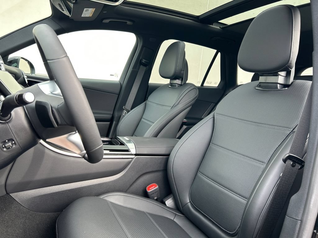New 2026 Black Mercedes-Benz GLC 300 image 51